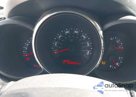 2011 Kia Soul + z USA, uszkodzony, nr VIN KNDJT2A2XB7195722